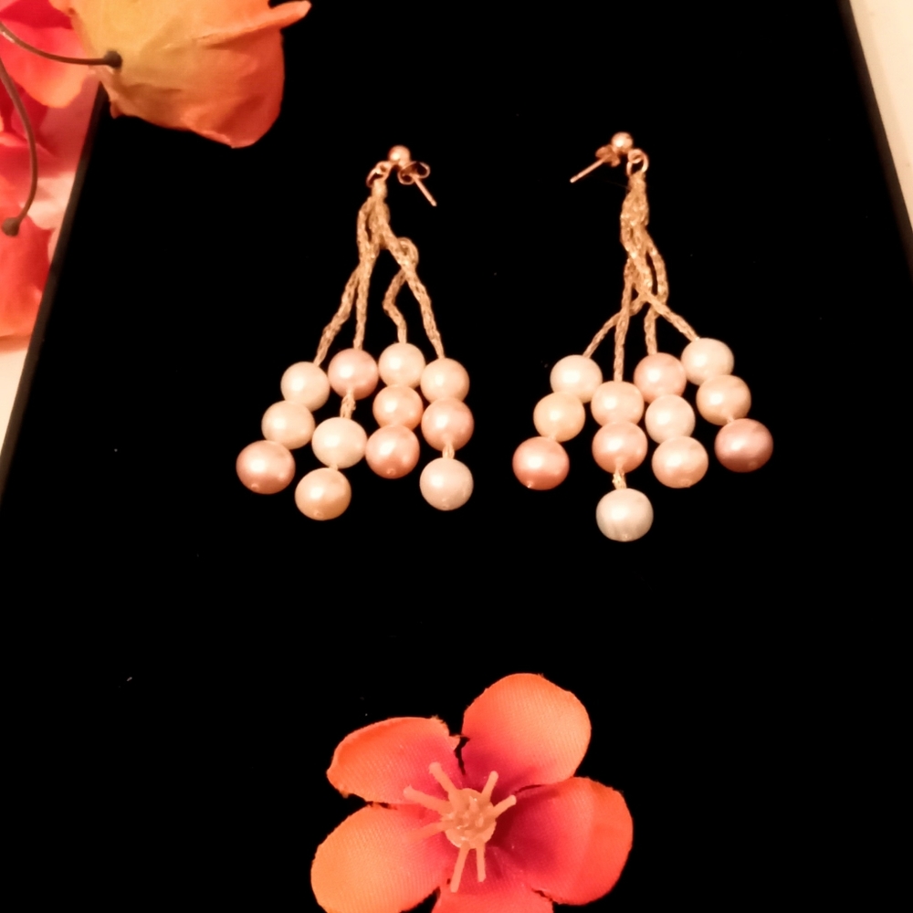 🎁 FREE GIFT INCLUDED 🎁 NWOT Pearl Fashion Jewelry Earrings - Picture 3 of 14